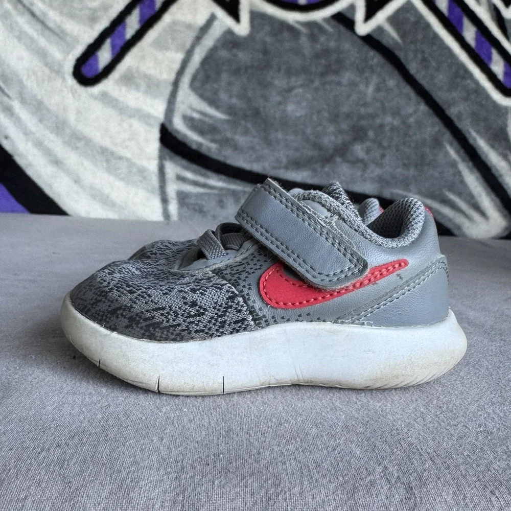 Size 4c - Nike FLEX CONTACT (TDV) Toddlers Grey/Red 917935-003 Shoes